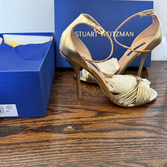 STUART WEITZMAN GOLD HEELED SANDALS - Picture 2 of 7